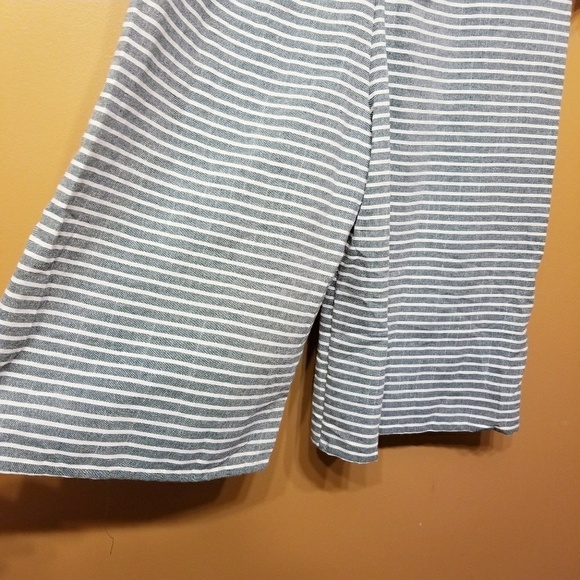 Moking Top | Striped Cropped Wide Leg/Flare Romper - Picture 7 of 10